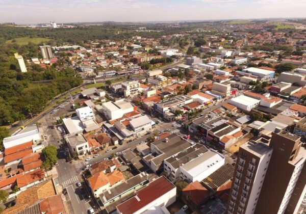Jaguariúna inicia aplicação de asfalto em estrada municipal que dá acesso à  empresa Motorola