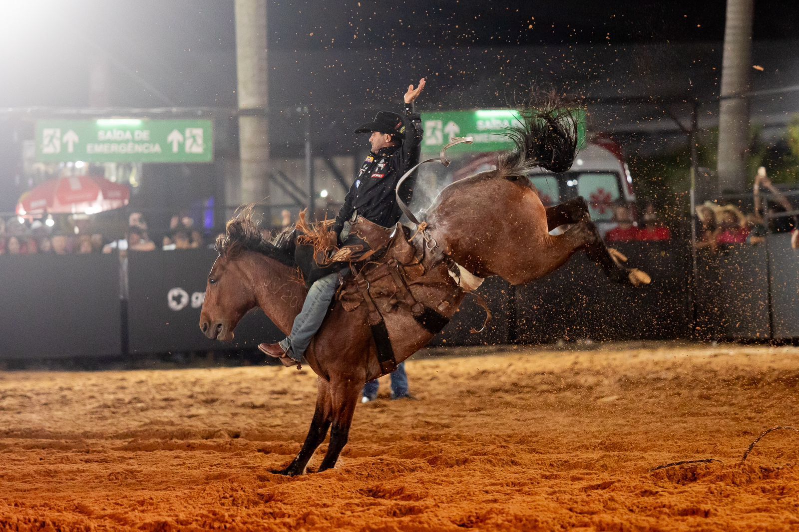 Jaguariúna Rodeo Festival - Por mais noites que viram dias! Vem JRF 2021!  🚀🚀🚀 #JRF21 . . . . . Para todas as idades, será obrigatório a  apresentação do comprovante completo de